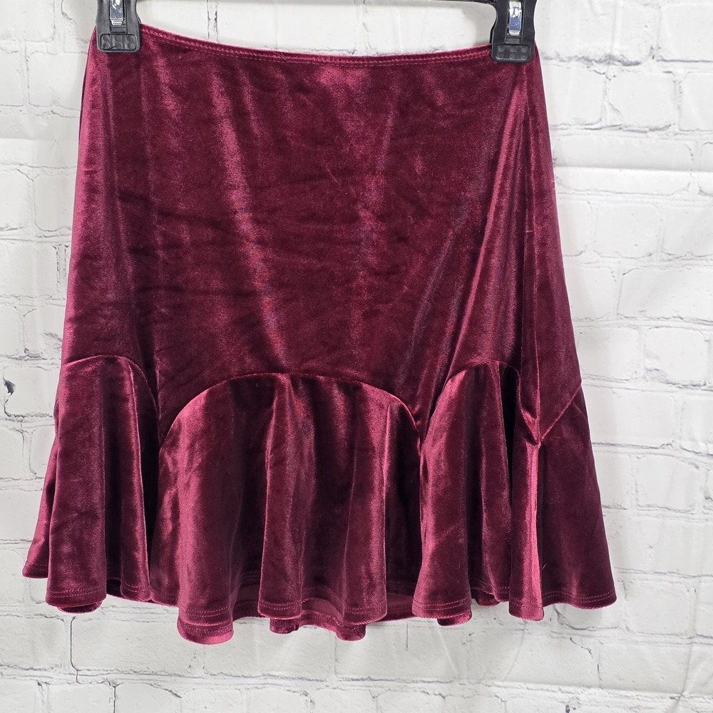 Blue‎ Rain Burgundy Velvet Skirt Size Small  T1